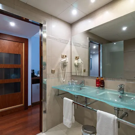 Ms Maestranza Centro מלון מאלגה