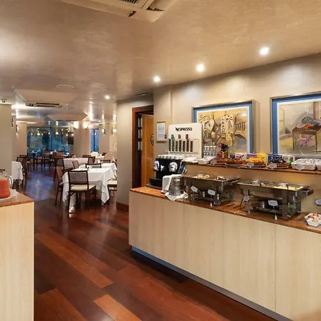 Ms Maestranza Centro 酒店 4*